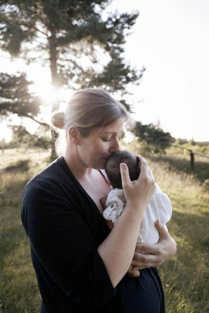 Chantal Reimann Fotografie - Babyfotos Heinsberg - Newbornfotos Geilenkirchen - Familienfotograf Aachen - Newbornshooting Heinsberg